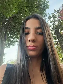 Snapshot of -juicy_ chatting on June 2026 10:52:01 PM -juicy online show from June 2026 10:52:01 PM