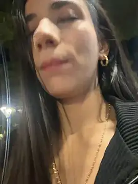 -juicy  online show from August 2026 11:47:01 PM