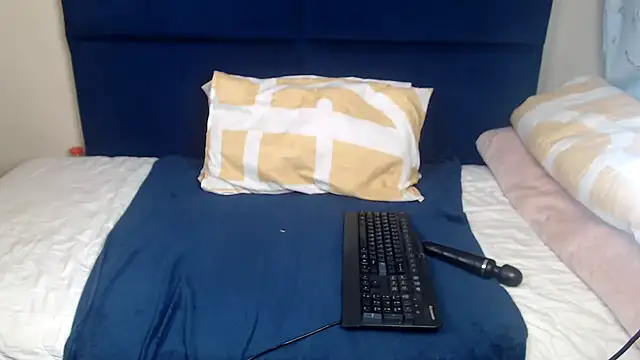 Diva-Lolah online show from September 2025 07:36:01 PM