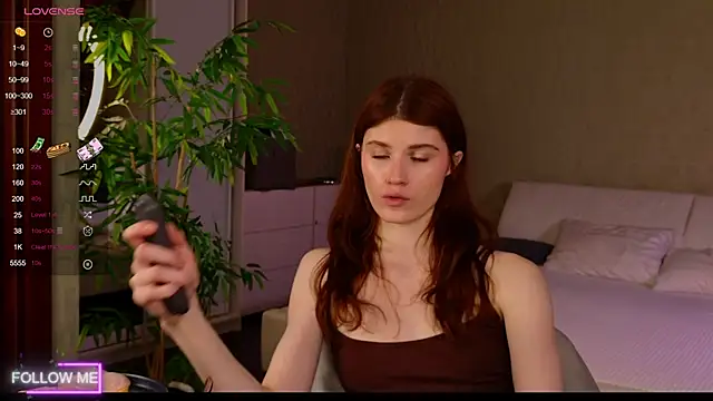 Angell Wild online show from October 2025 01:46:02 PM