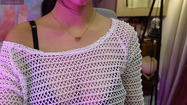 Snapshot of NidhiChandra chatting on April 2026 04:08:01 PM NidhiChandra online show from April 2026 04:08:01 PM