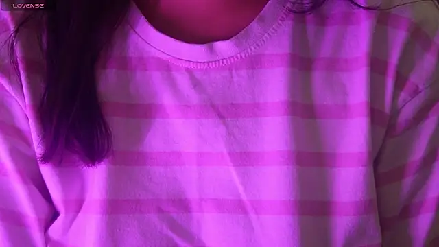 Snapshot of NidhiChandra chatting on April 2026 06:51:01 AM NidhiChandra online show from April 2026 06:51:01 AM