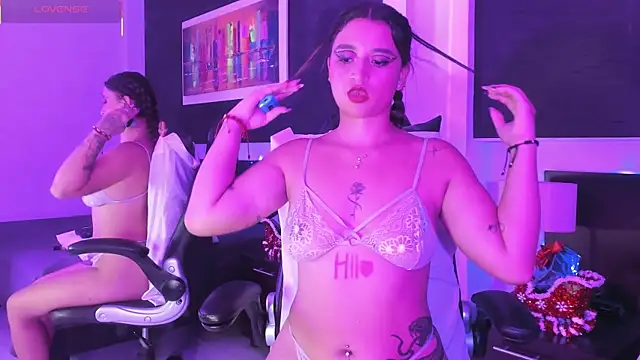 Bela Jones online show from December 2025 04:22:01 AM