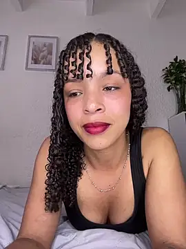 Yasmin777  online show from May 2026 09:01:02 PM