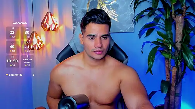 AndresR3 online show from November 2025 02:23:01 AM