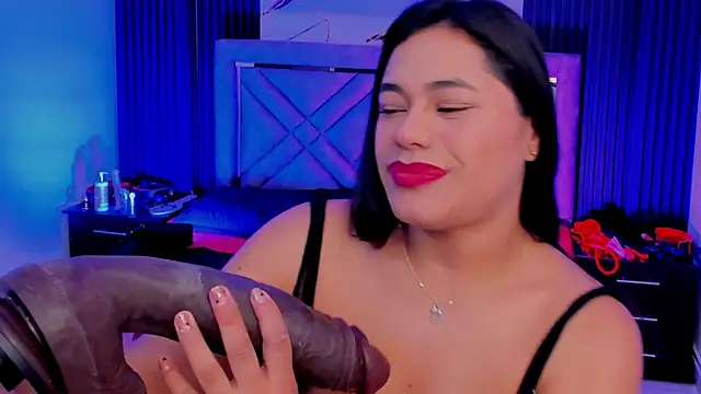 Snapshot of Issafoxx chatting on October 2025 11:44:01 AM Issafoxx online show from October 2025 11:44:01 AM