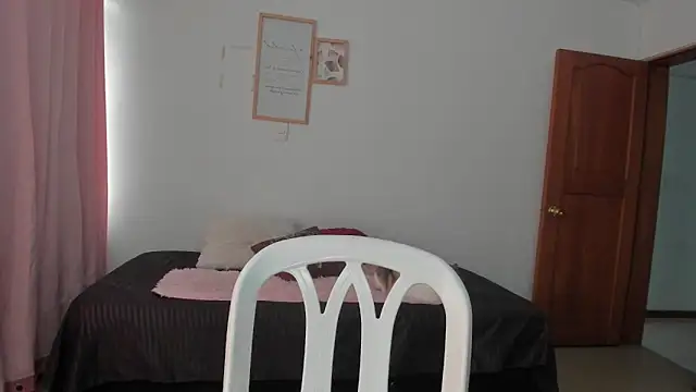 Snapshot of Ana__Pink chatting on March 2026 10:32:01 PM Ana Pink online show from March 2026 10:32:01 PM