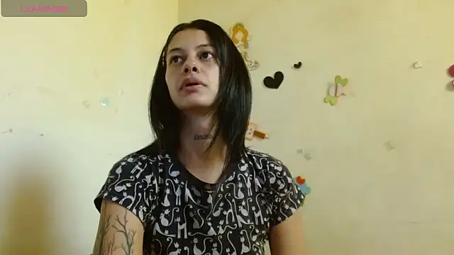 Akasha001 online show from November 2025 02:16:01 PM