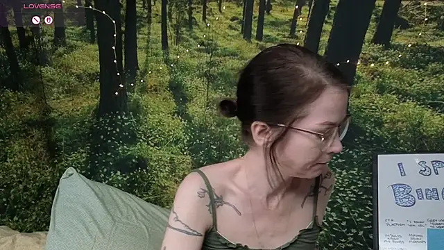 kohlbird online show from October 2025 04:31:02 AM