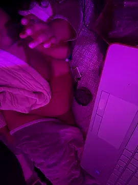 1n0nlythroat online show from October 2025 03:25:02 PM