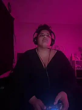 Snapshot of 1n0nlythroat chatting on February 2026 08:51:01 AM 1n0nlythroat online show from February 2026 08:51:01 AM