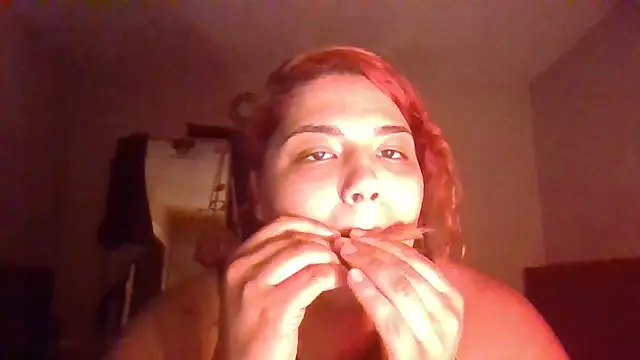 Snapshot of 1n0nlythroat chatting on April 2026 07:53:01 AM 1n0nlythroat online show from April 2026 07:53:01 AM