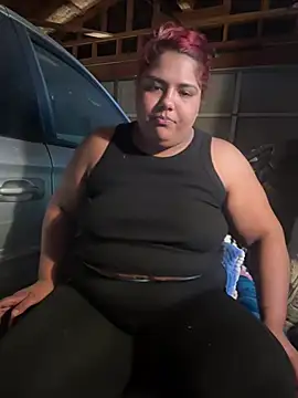 Snapshot of 1n0nlythroat chatting on April 2026 08:31:02 PM 1n0nlythroat online show from April 2026 08:31:02 PM