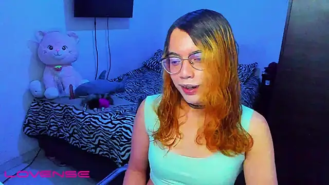 lillykittyy online show from December 2025 10:05:01 PM