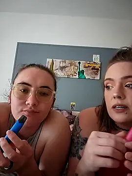 AndHerXO online show from February 2026 03:57:01 PM