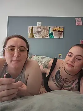Snapshot of AndHerXO chatting on June 2026 02:19:02 PM AndHerXO online show from June 2026 02:19:02 PM