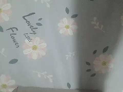 Snapshot of pretty_asian_xx chatting on March 2026 12:44:02 PM pretty asian xx online show from March 2026 12:44:02 PM