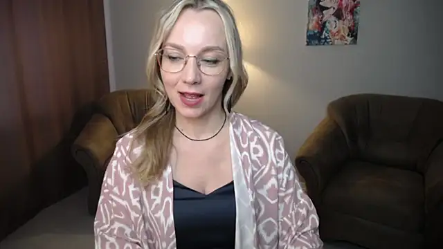 Snapshot of Ava_Elior chatting on June 2026 02:33:01 PM Ava Elior online show from June 2026 02:33:01 PM