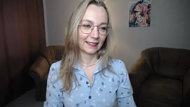 Snapshot of Ava_Elior chatting on June 2026 11:03:02 AM Ava Elior online show from June 2026 11:03:02 AM