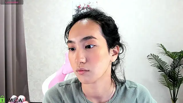 FlirtyAura online show from November 2025 03:16:01 AM