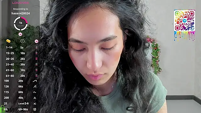 Snapshot of FlirtyAura chatting on February 2026 03:27:01 AM FlirtyAura online show from February 2026 03:27:01 AM