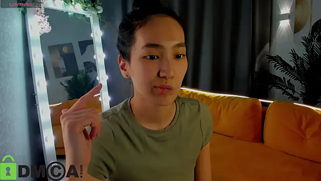 Snapshot of FlirtyAura chatting on April 2026 12:50:01 PM FlirtyAura online show from April 2026 12:50:01 PM