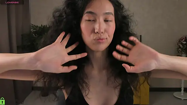 Snapshot of FlirtyAura chatting on April 2026 03:26:02 AM FlirtyAura online show from April 2026 03:26:02 AM