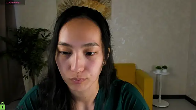 Snapshot of FlirtyAura chatting on May 2026 11:38:02 AM FlirtyAura online show from May 2026 11:38:02 AM