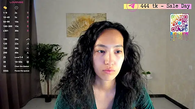 Snapshot of FlirtyAura chatting on May 2026 03:46:01 AM FlirtyAura online show from May 2026 03:46:01 AM