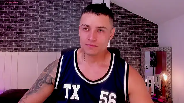 connorsmiith online show from March 2026 11:28:02 PM