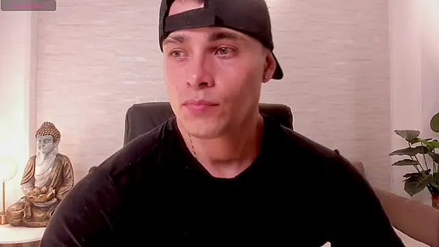 connorsmiith online show from April 2026 10:42:02 PM