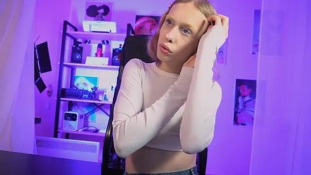 BarbieRichy online show from October 2025 05:21:02 AM