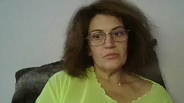 Snapshot of RubyyRosee chatting on October 2025 02:07:02 PM RubyyRosee online show from October 2025 02:07:02 PM