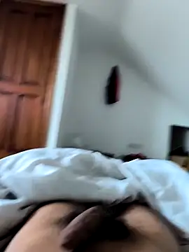 Snapshot of Hhhhh685889 chatting on November 2025 01:31:01 PM Hhhhh685889 online show from November 2025 01:31:01 PM