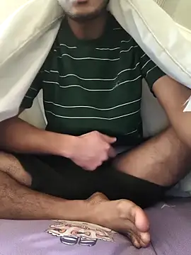 Snapshot of Hhhhh685889 chatting on December 2025 11:37:01 AM Hhhhh685889 online show from December 2025 11:37:01 AM