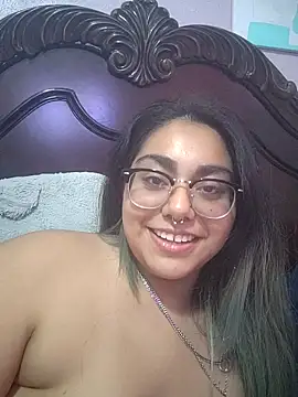 Lovelyrainn online show from November 2025 11:03:01 PM