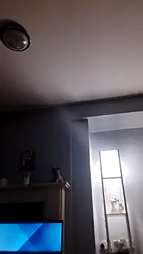 Snapshot of Sophrob96x chatting on April 2026 07:33:02 PM Sophrob96x online show from April 2026 07:33:02 PM