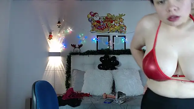 Megan 05  online show from December 2025 06:34:01 PM