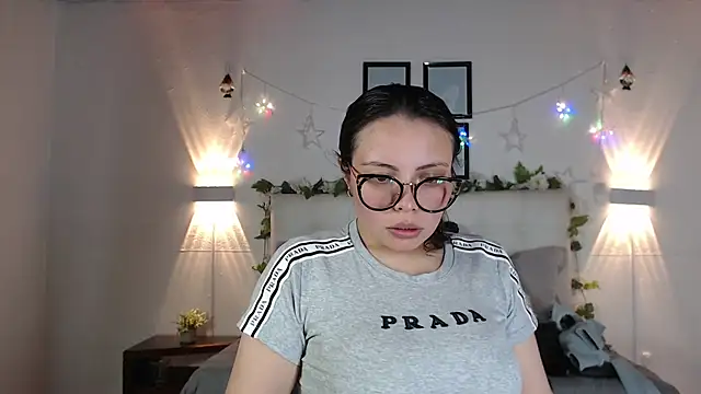 Megan 05  online show from March 2026 06:55:02 PM