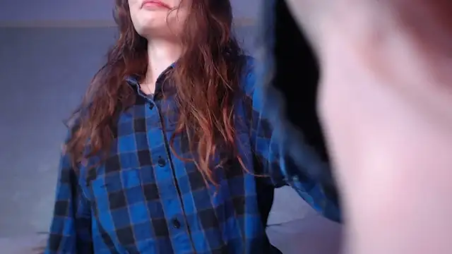 Snapshot of just_vvv chatting on April 2026 03:00:02 AM just vvv online show from April 2026 03:00:02 AM