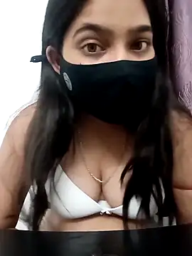 Snapshot of Snehabeauti chatting on November 2025 05:12:02 PM Snehabeauti online show from November 2025 05:12:02 PM