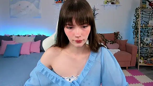 Zoe Vee online show from July 2026 03:54:02 AM