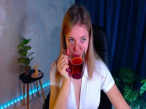 arlana klart online show from September 2025 01:20:02 AM