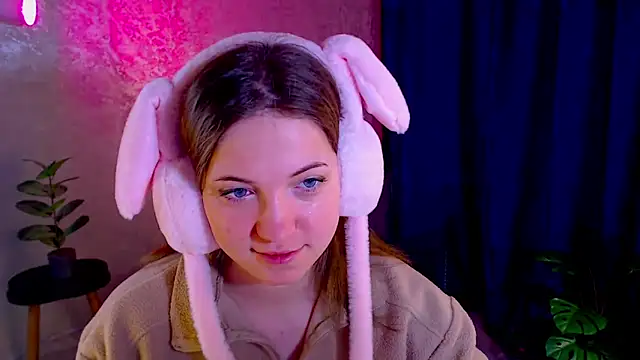 arlana klart online show from December 2025 01:10:02 AM