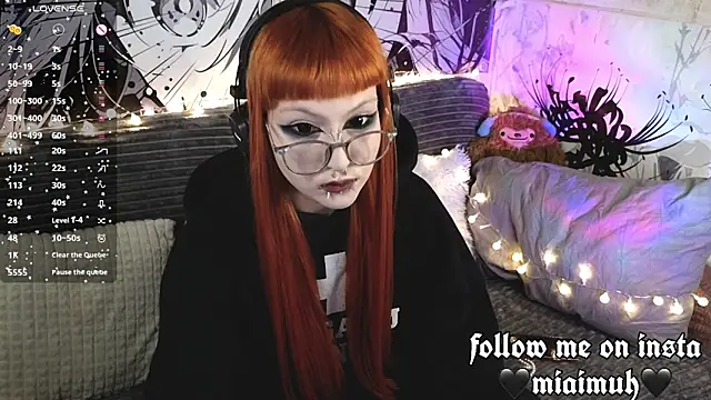 mia  yui online show from February 2026 07:03:02 PM