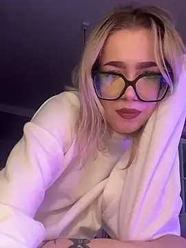 marnemzavar444 online show from March 2026 12:39:02 AM