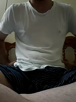 fembboy18 online show from September 2025 03:44:01 AM
