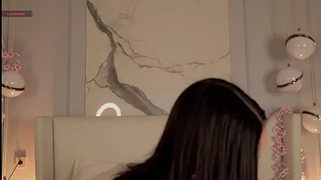 AdoraCortes online show from November 2025 05:07:01 AM