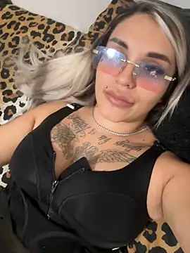 Snapshot of Princess-Jasmine07 chatting on November 2025 01:57:01 PM Princess-Jasmine07 online show from November 2025 01:57:01 PM