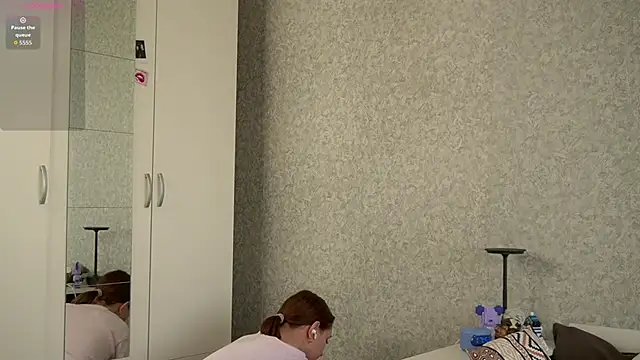 MiaSkyKiss online show from March 2026 02:54:01 PM